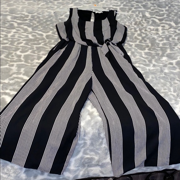 ROMPER - Picture 6 of 6